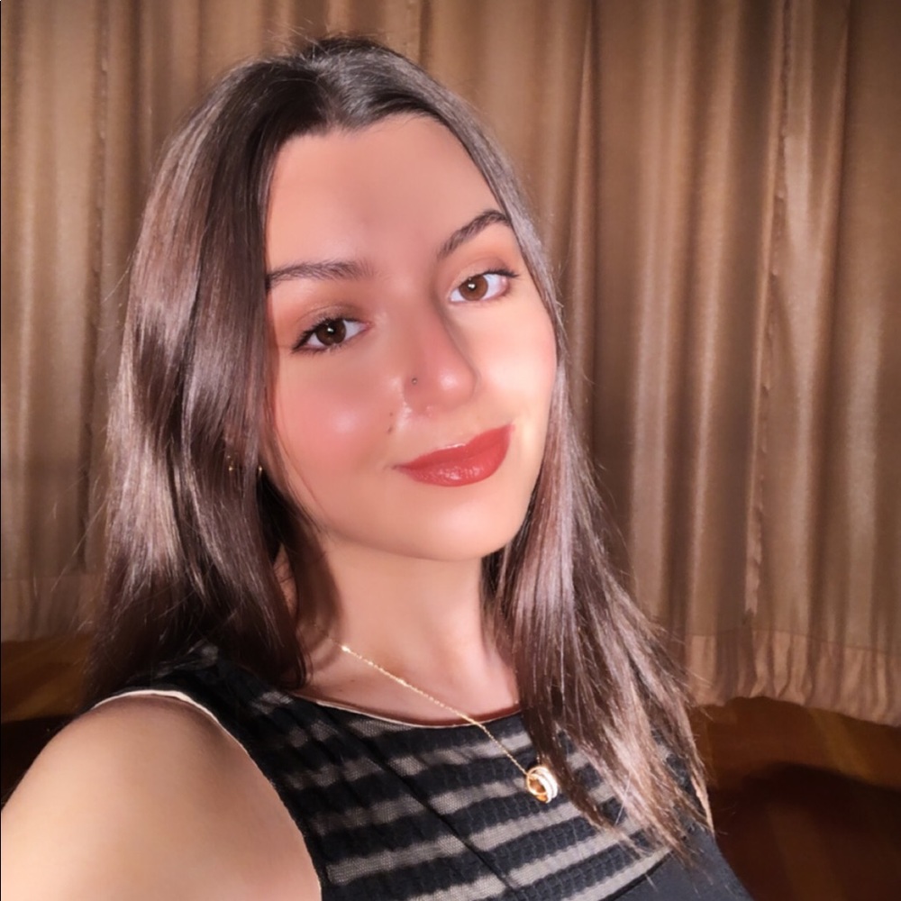 Meet your Posher, Aya